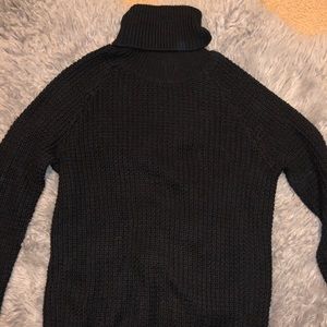 Turtleneck sweature